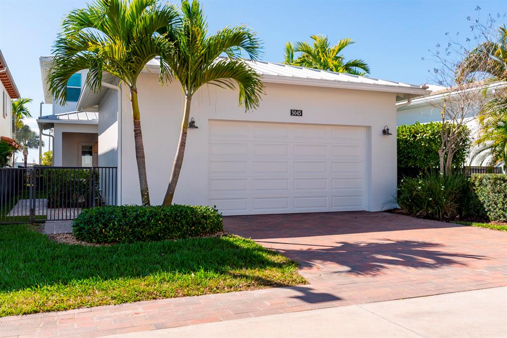 5045 Grandiflora Road