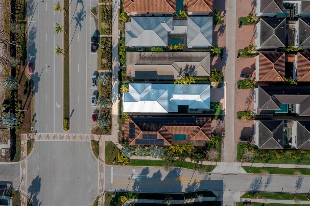 5045 Grandiflora Road
