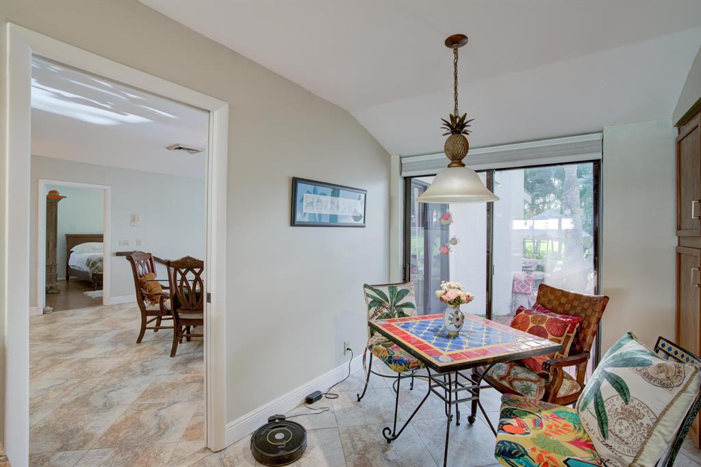 17115 Bay Street
