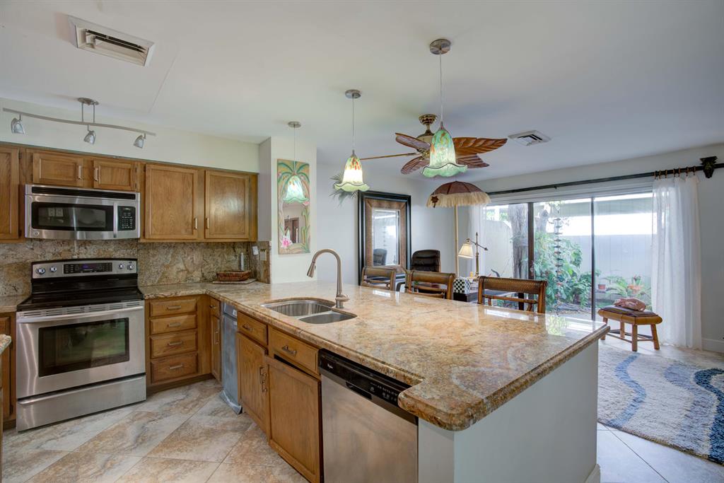 17115 Bay Street