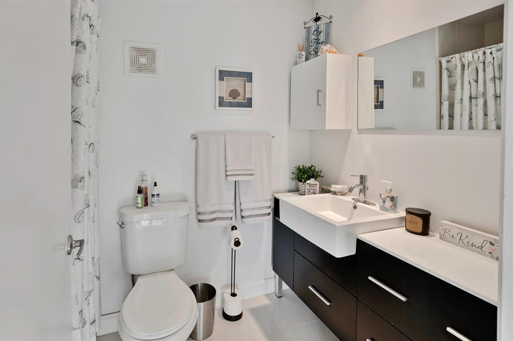 5488 Viburnum Circle