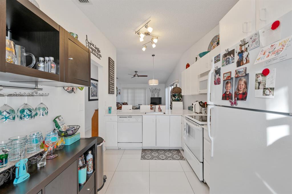 5488 Viburnum Circle