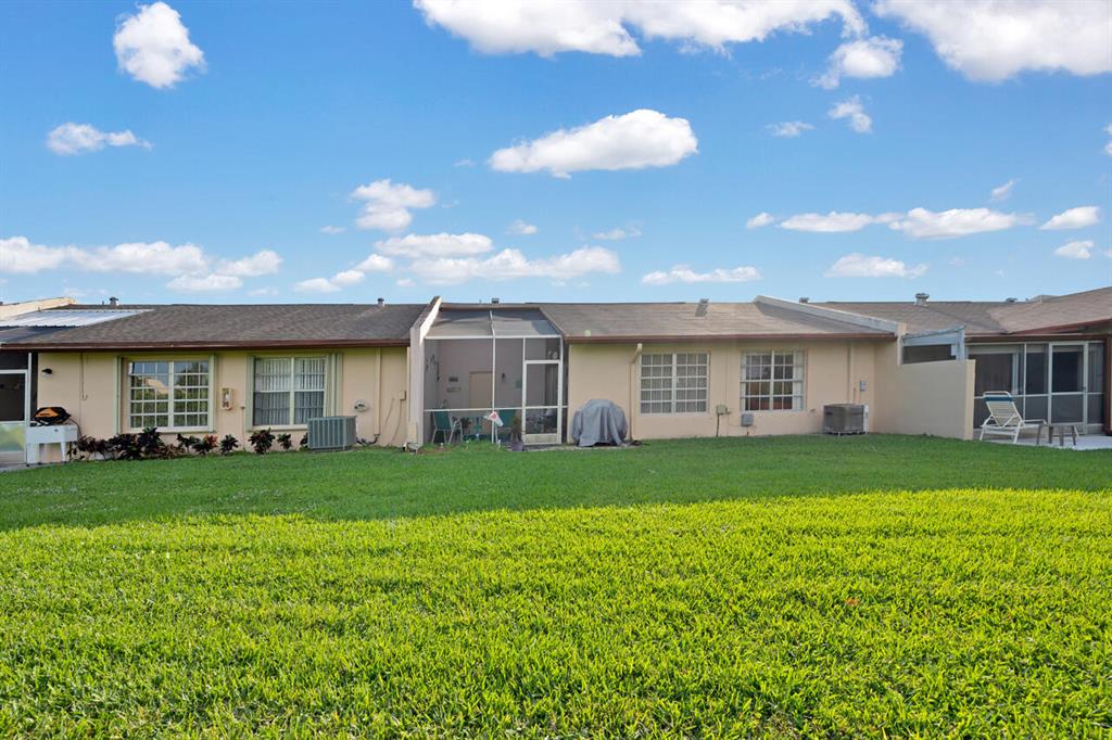 5488 Viburnum Circle
