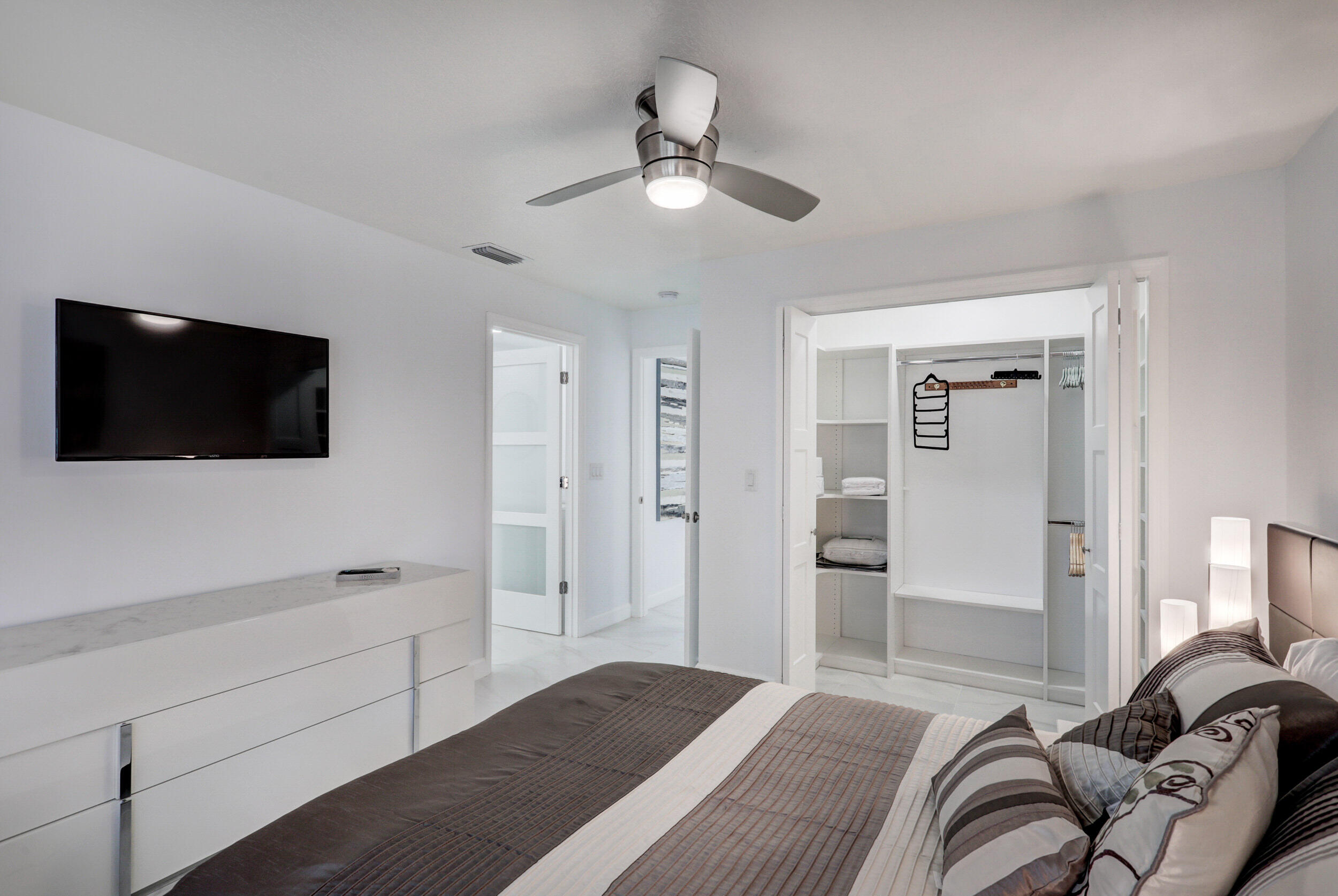 6 Lexington Lane Unit: D