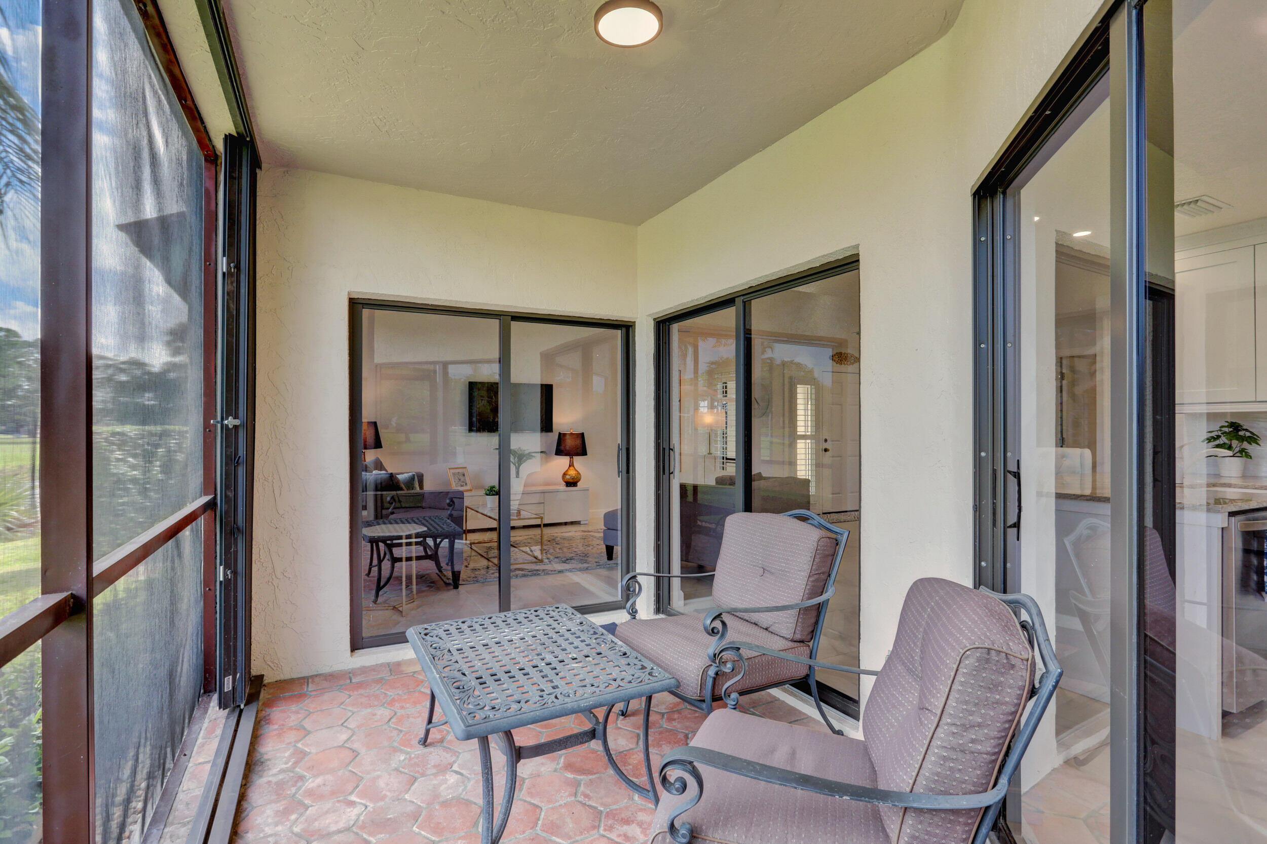 6 Lexington Lane Unit: D
