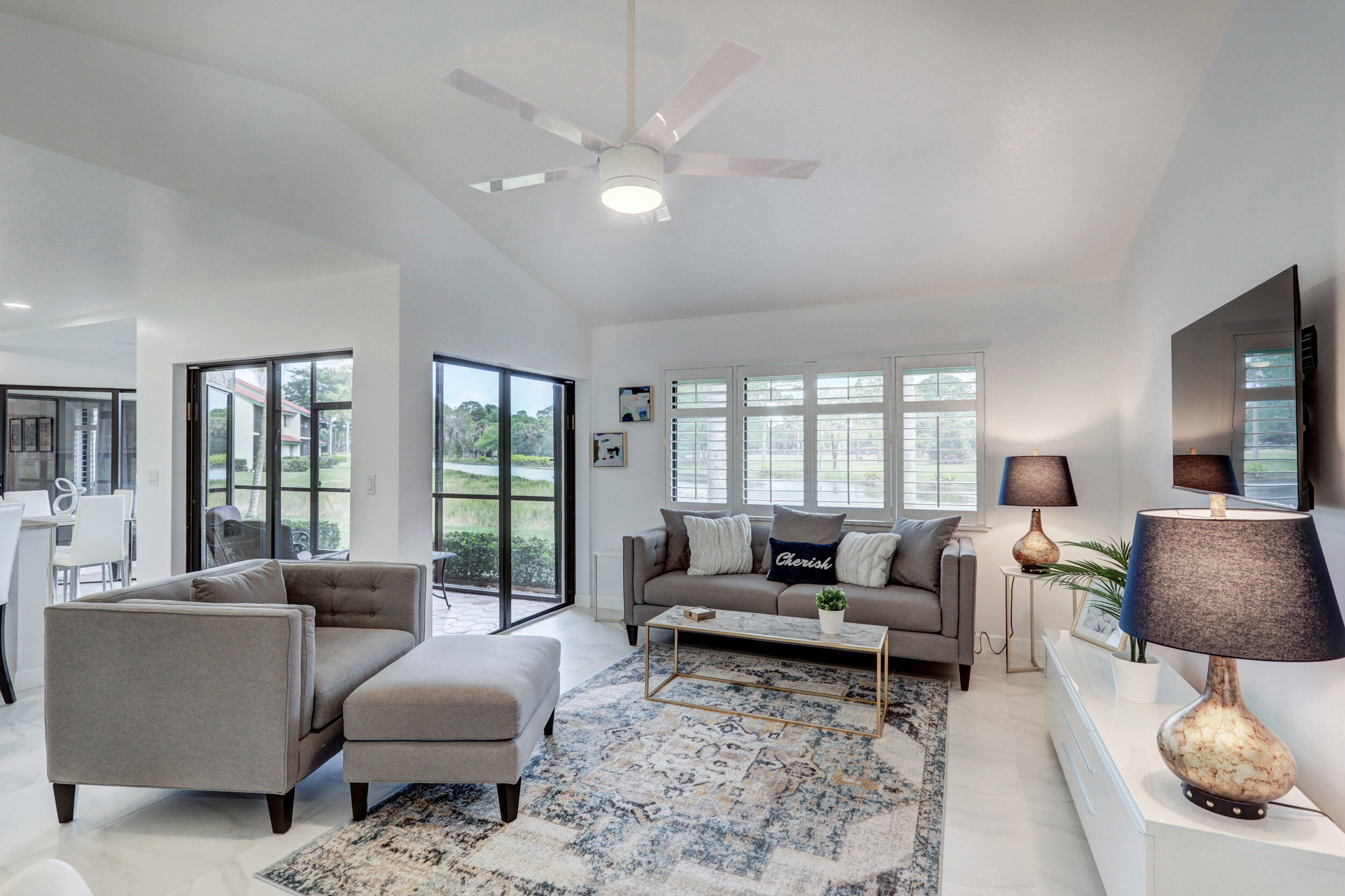 6 Lexington Lane Unit: D