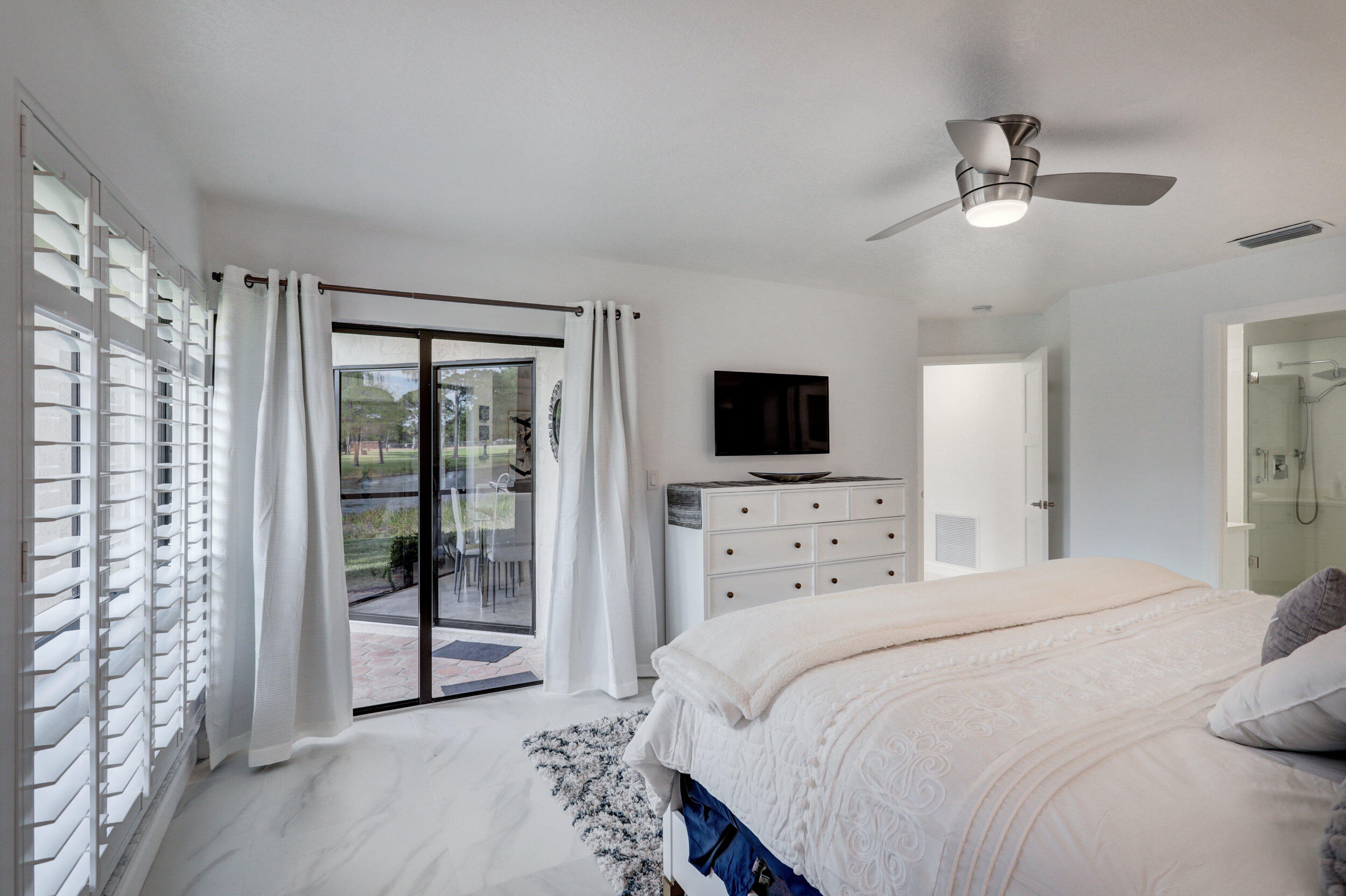 6 Lexington Lane Unit: D