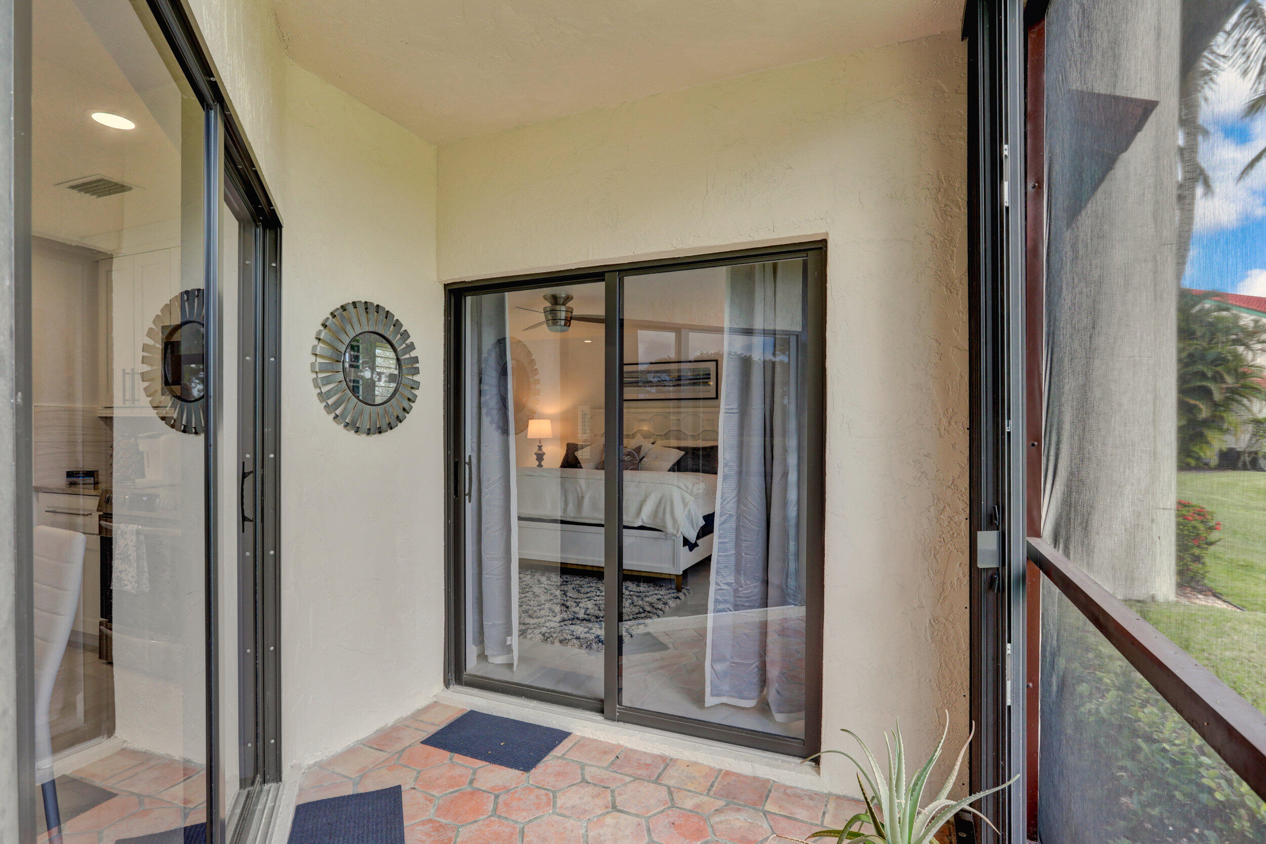 6 Lexington Lane Unit: D