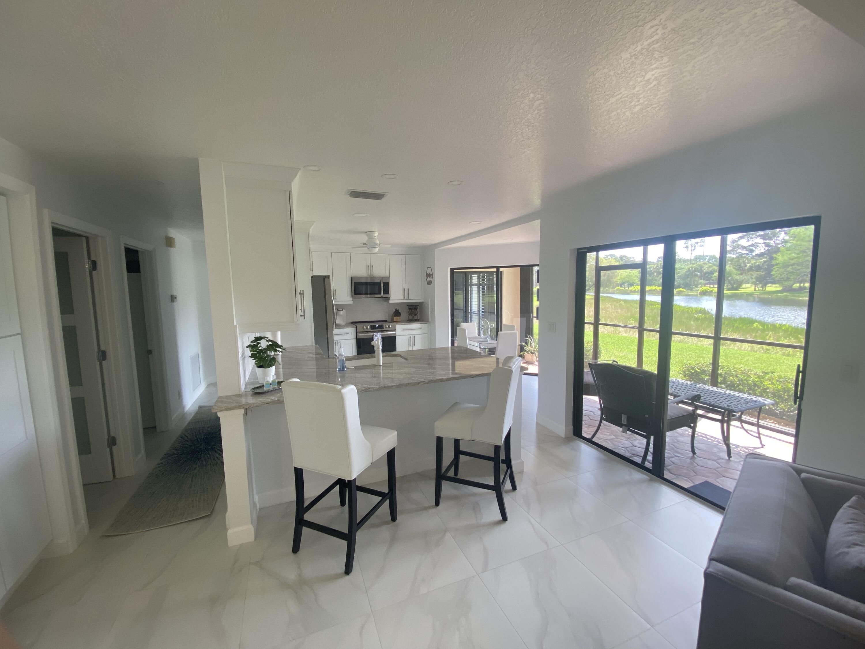 6 Lexington Lane Unit: D