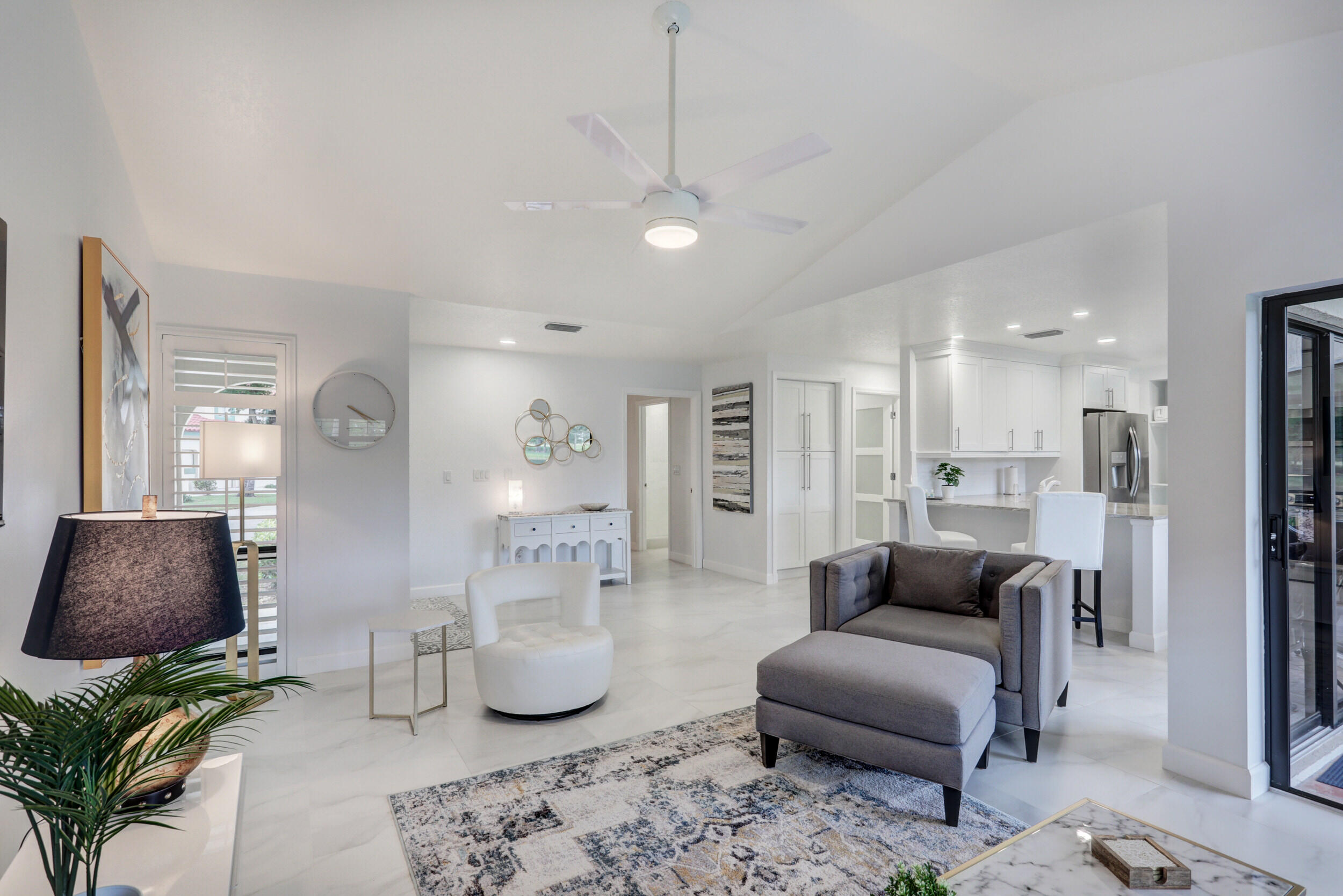 6 Lexington Lane Unit: D
