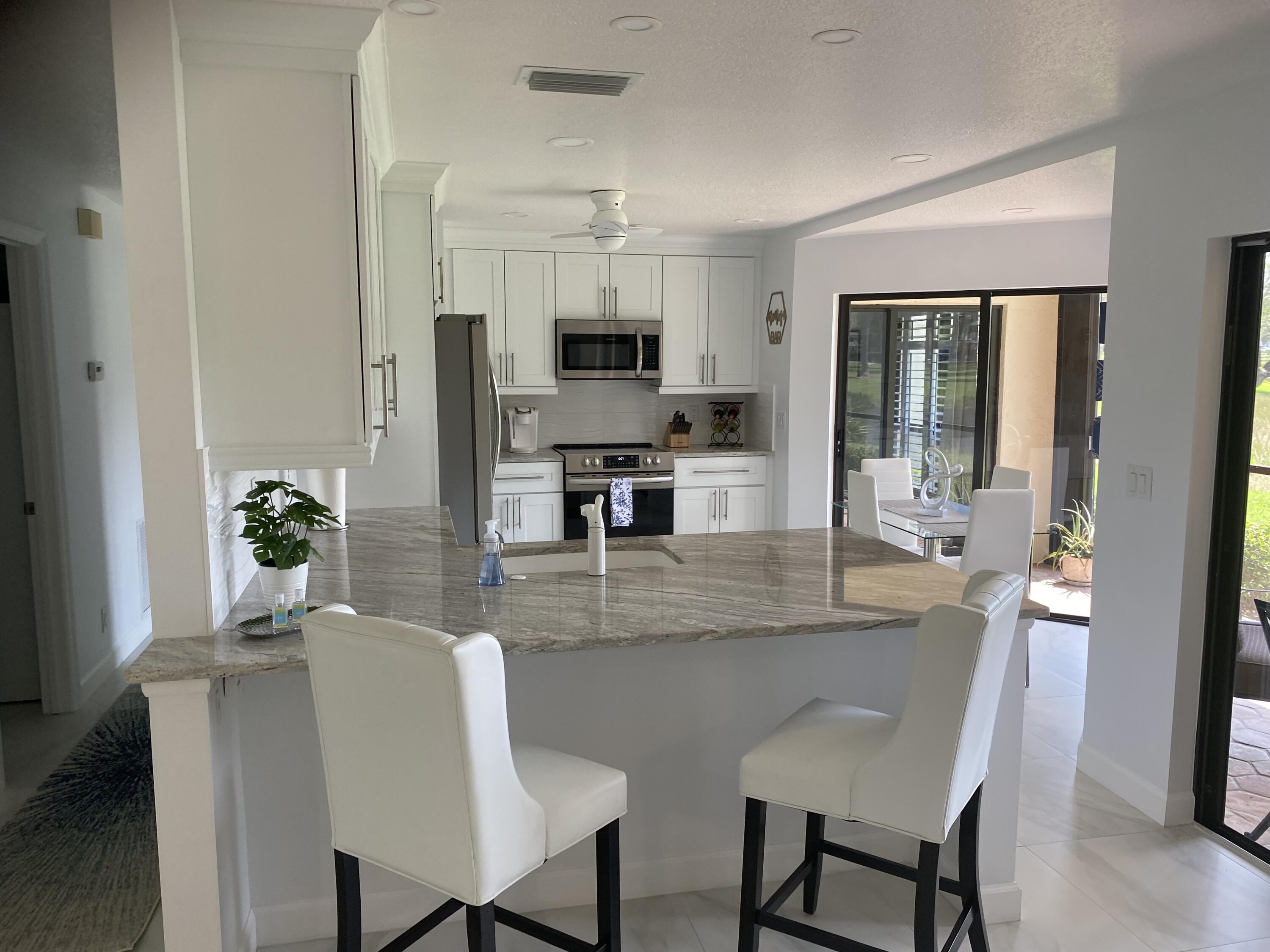 6 Lexington Lane Unit: D