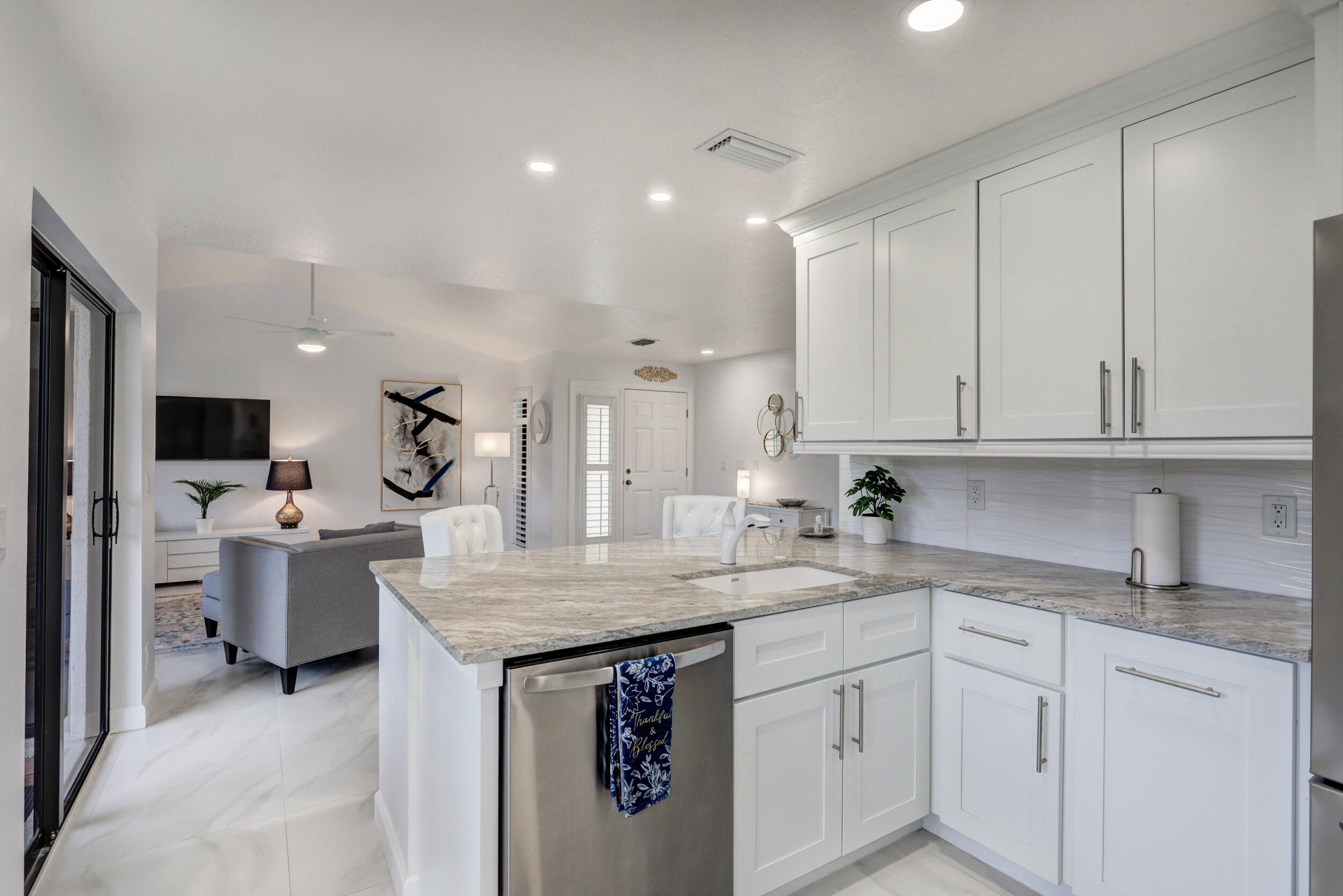 6 Lexington Lane Unit: D