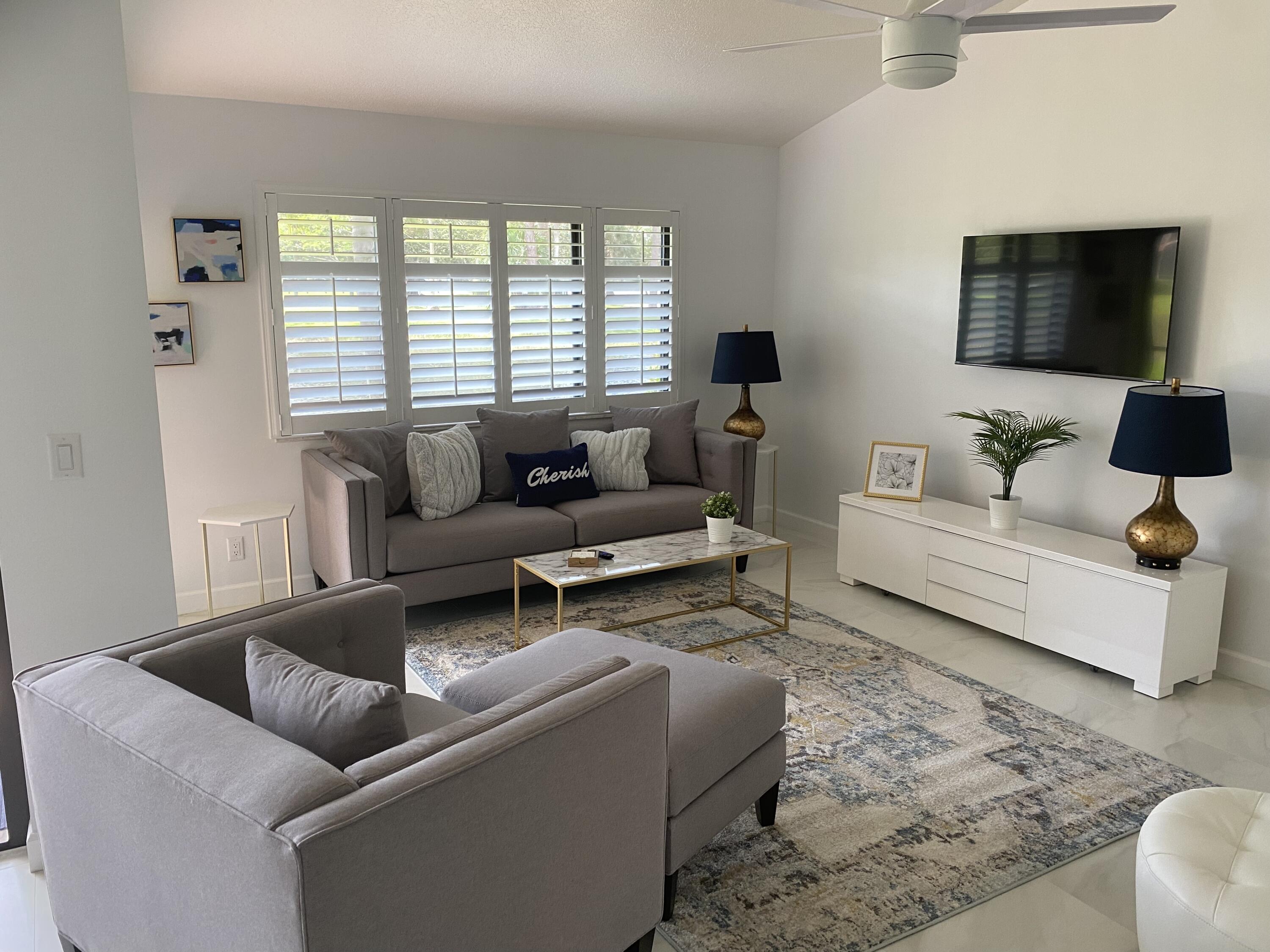 6 Lexington Lane Unit: D