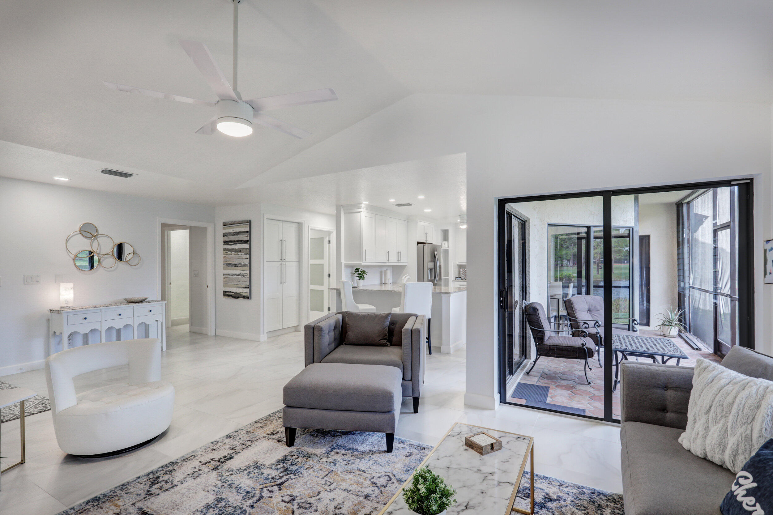 6 Lexington Lane Unit: D