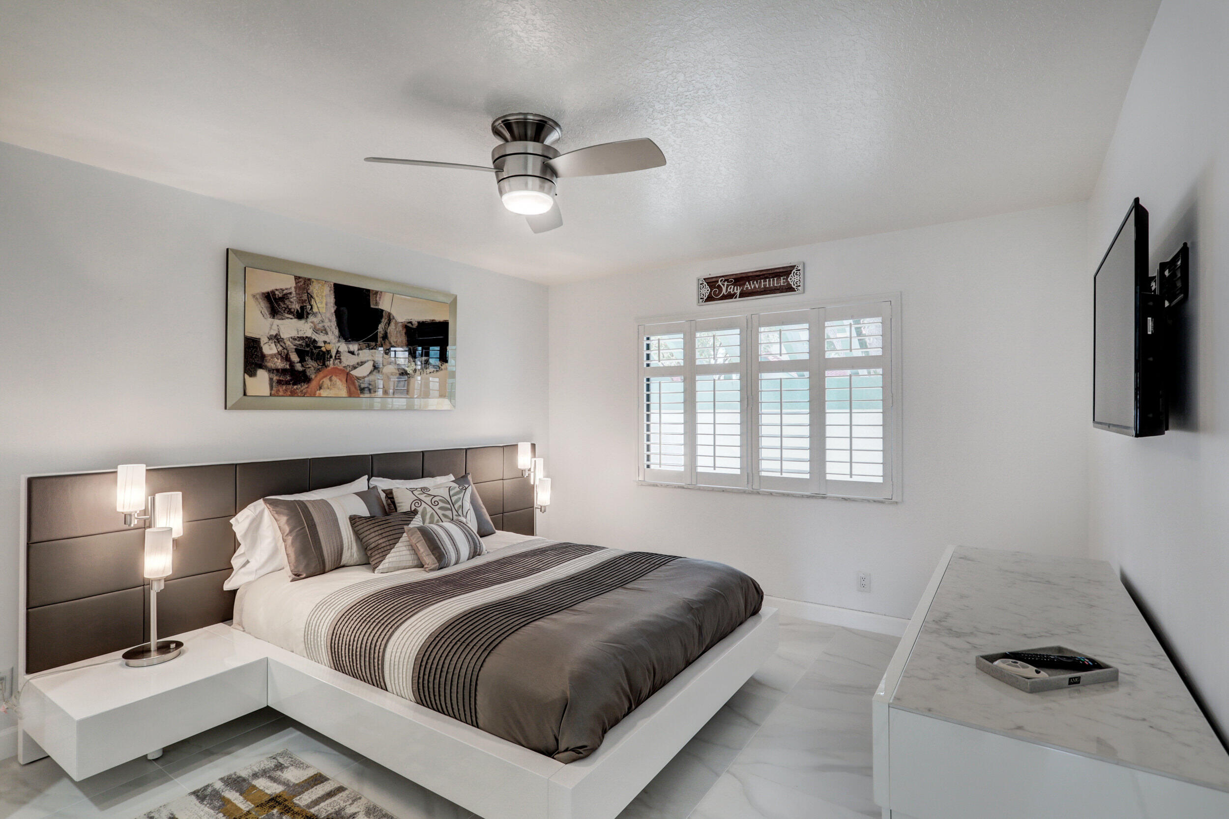 6 Lexington Lane Unit: D