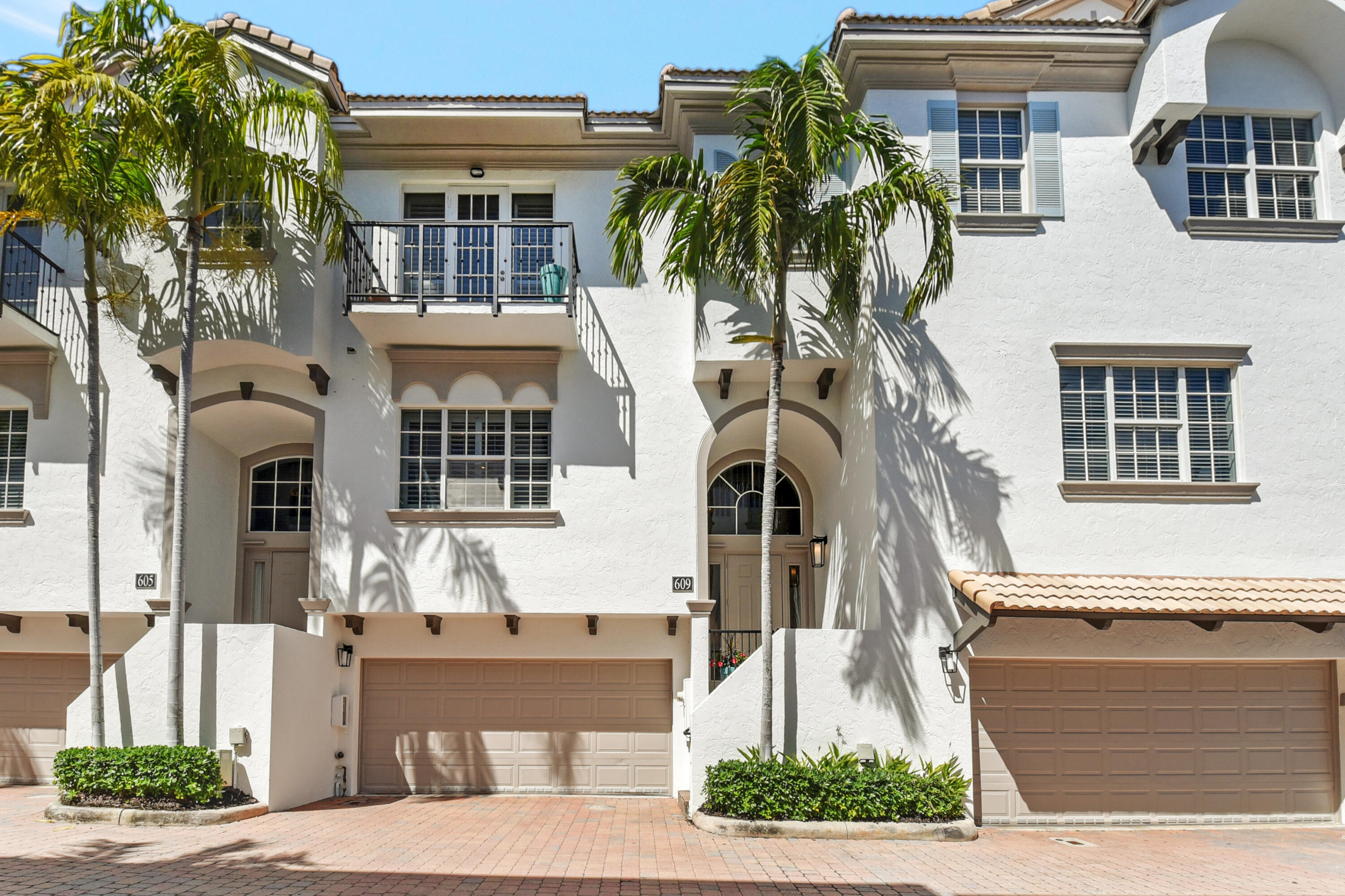 609 Renaissance Way