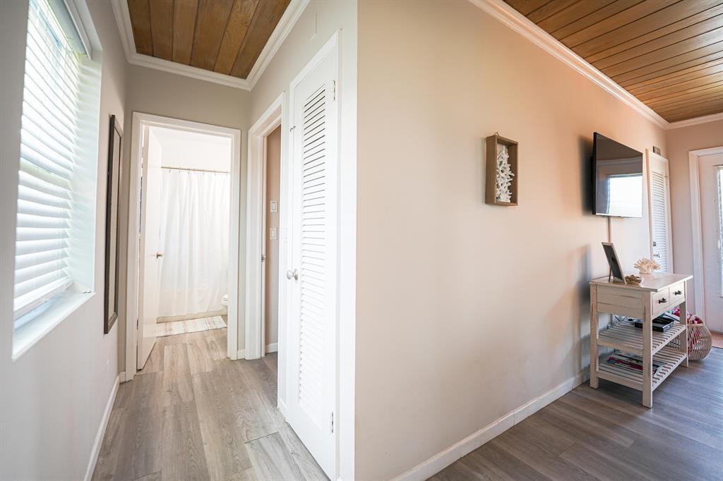 30 Andrews Avenue Unit: 13-B