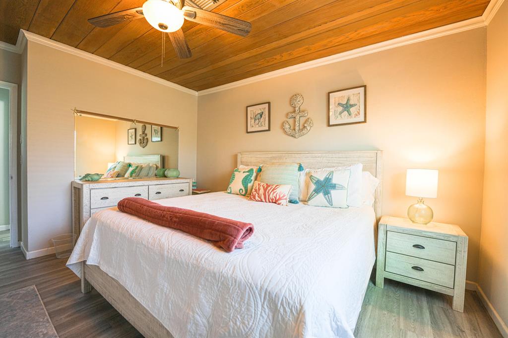 30 Andrews Avenue Unit: 13-B