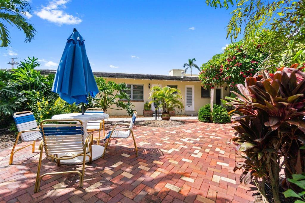 30 Andrews Avenue Unit: 13-B