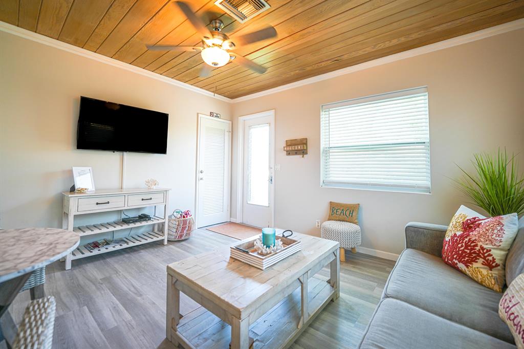 30 Andrews Avenue Unit: 13-B