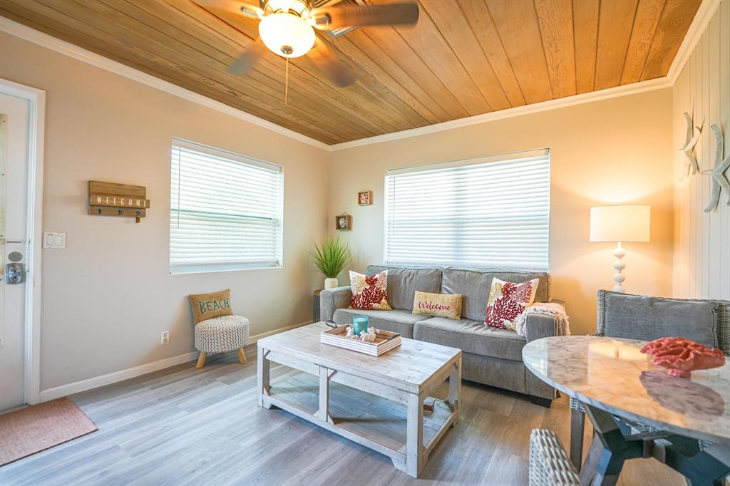 30 Andrews Avenue Unit: 13-B