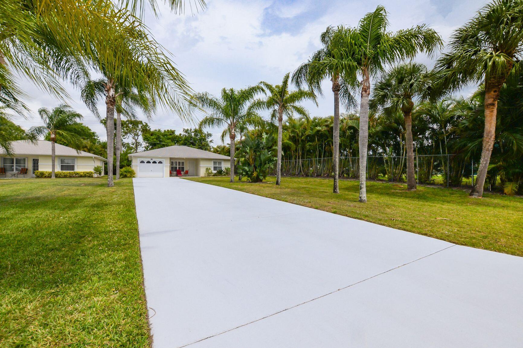 5752 Travelers Way