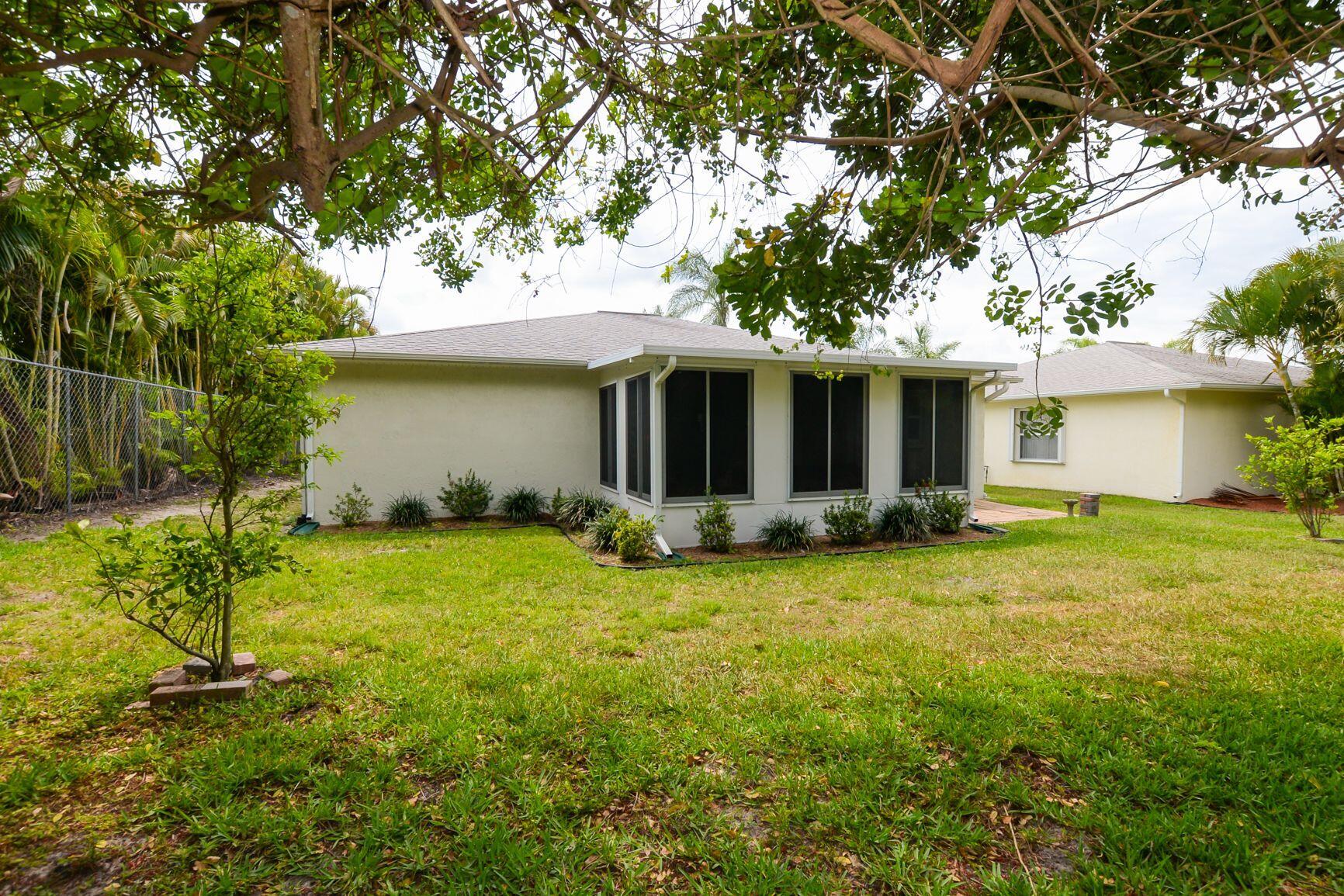 5752 Travelers Way