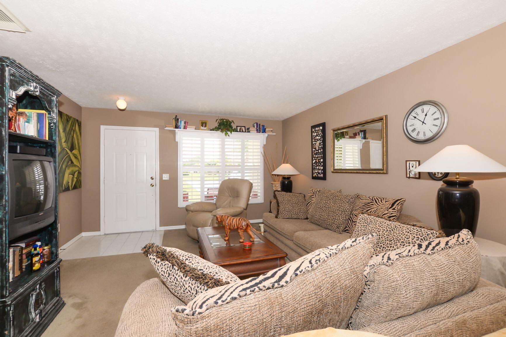 5752 Travelers Way