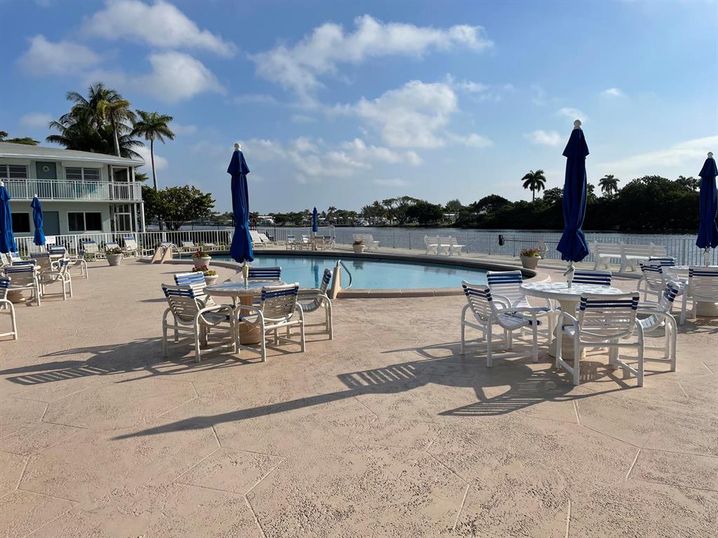 2460 S Federal Highway Unit: 12