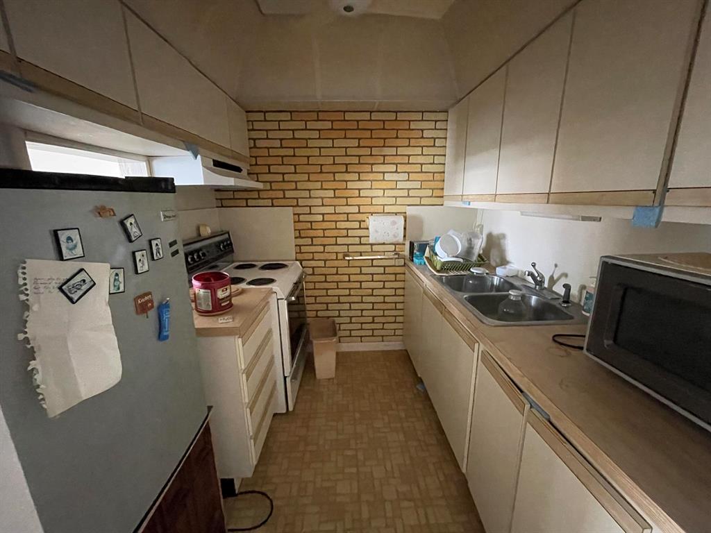 2460 S Federal Highway Unit: 12