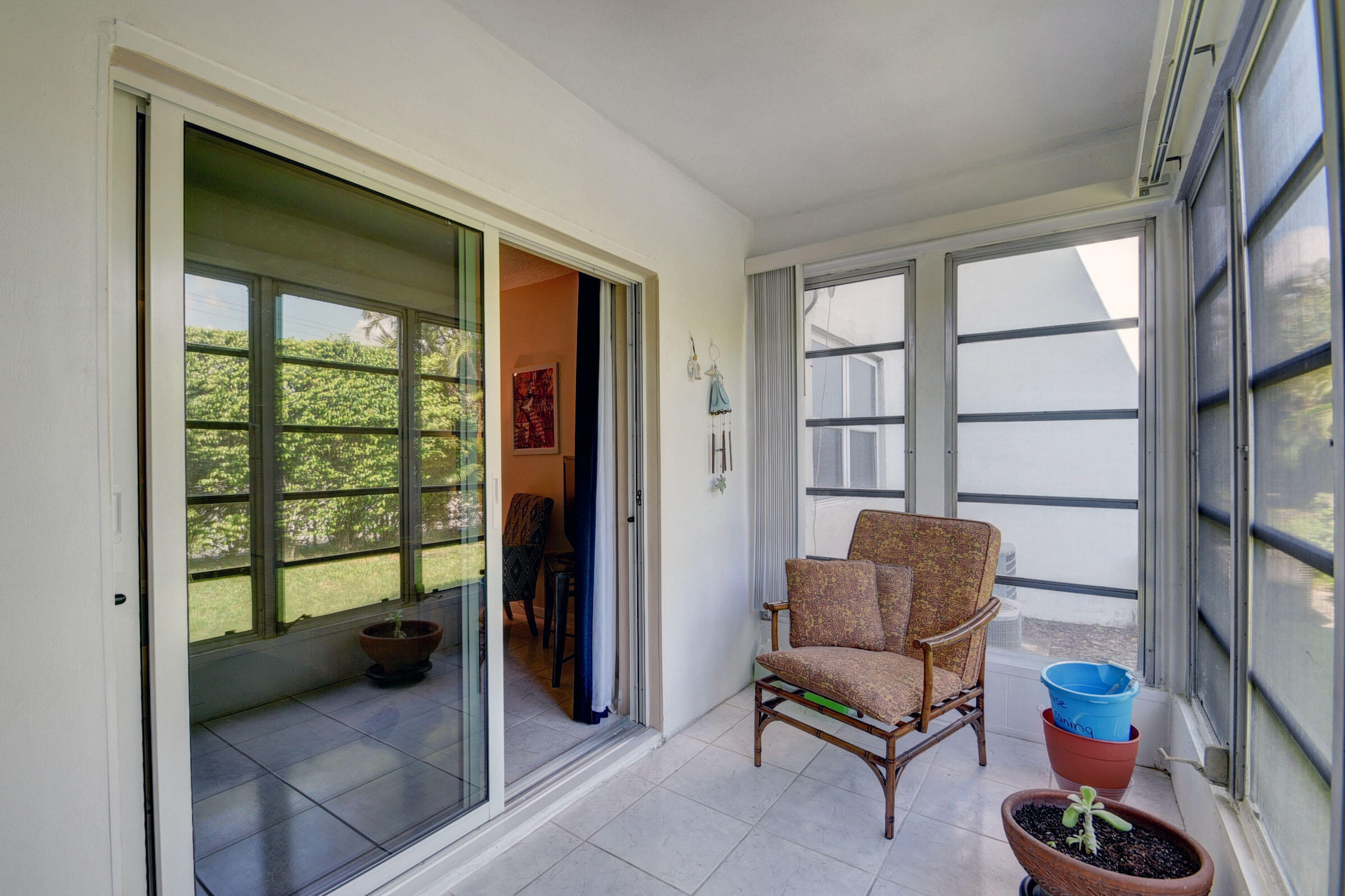 1111 Lake Terrace Unit: 105