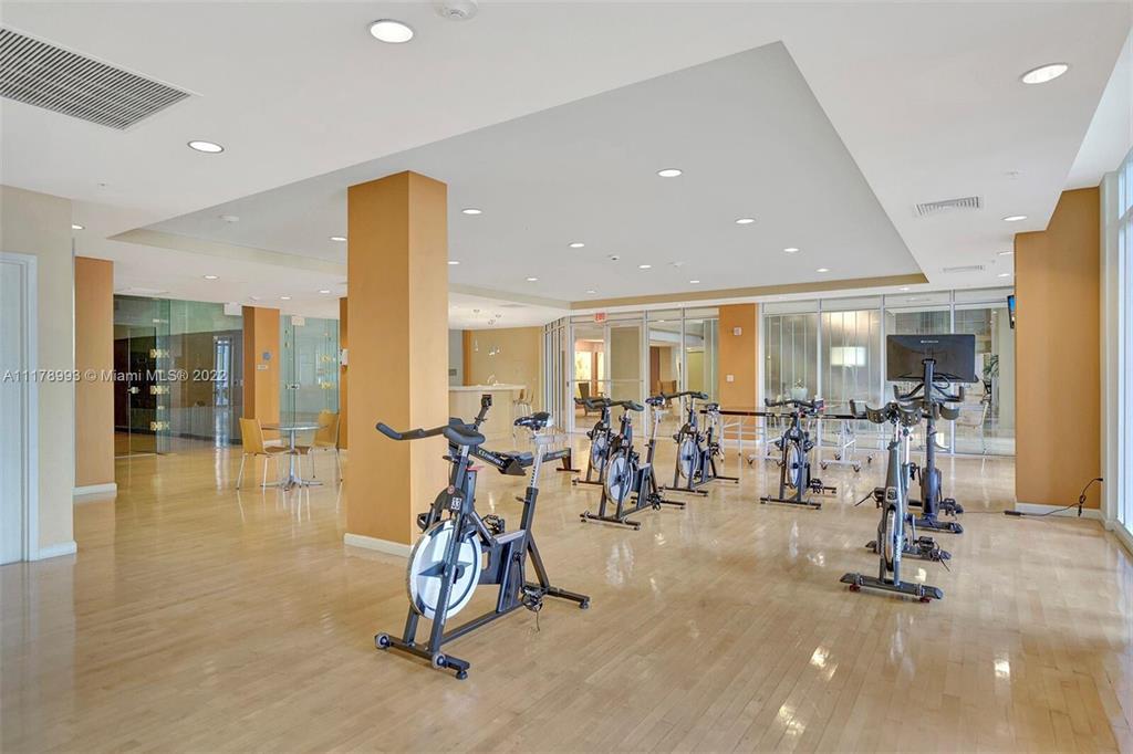 511 SE 5th Avenue Unit: 1513