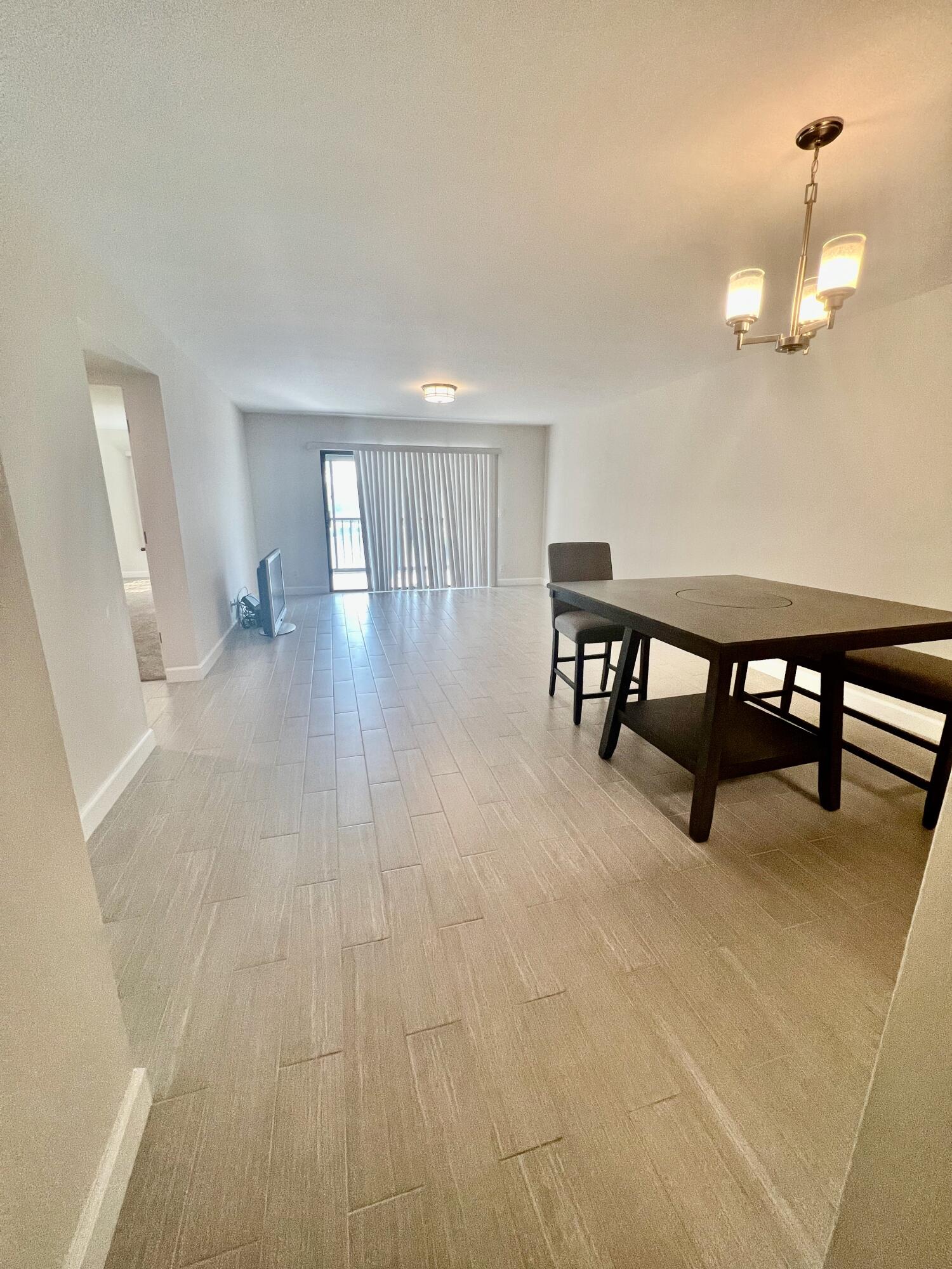 14500 Stirling Way Unit: 304