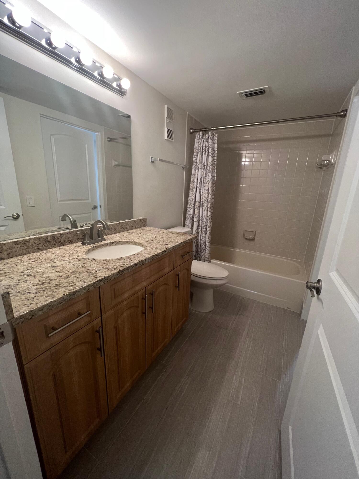 14500 Stirling Way Unit: 304