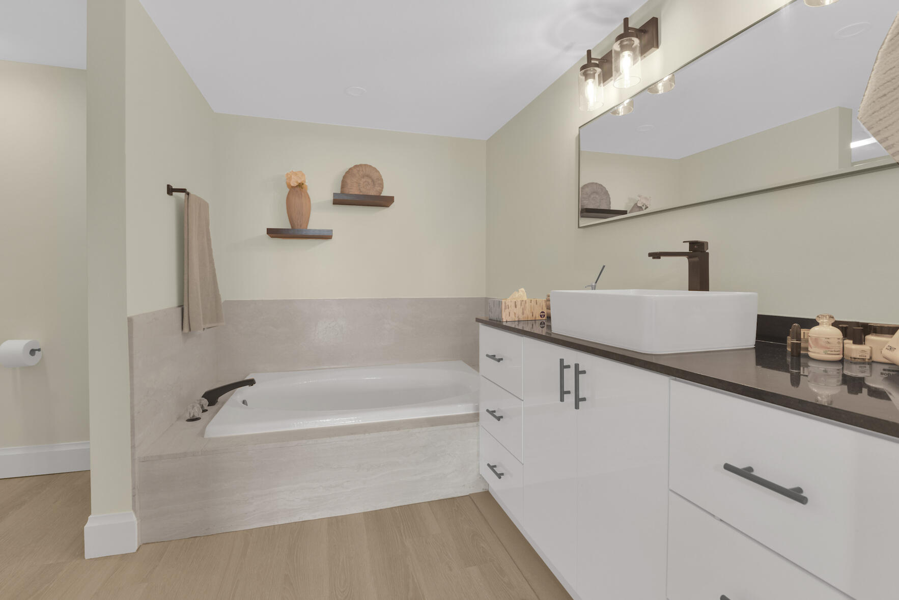 4201 N Ocean 0408 Boulevard Unit: 0408