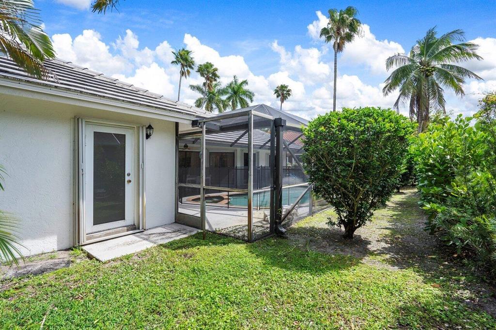 10639 Avenida Santa Ana