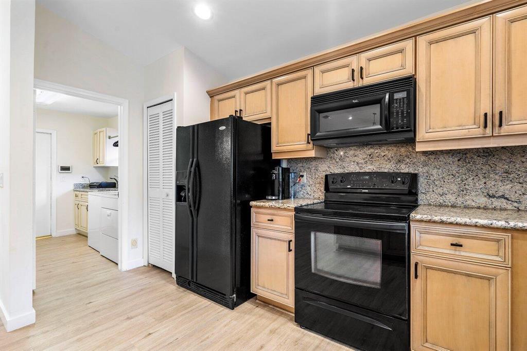 10639 Avenida Santa Ana