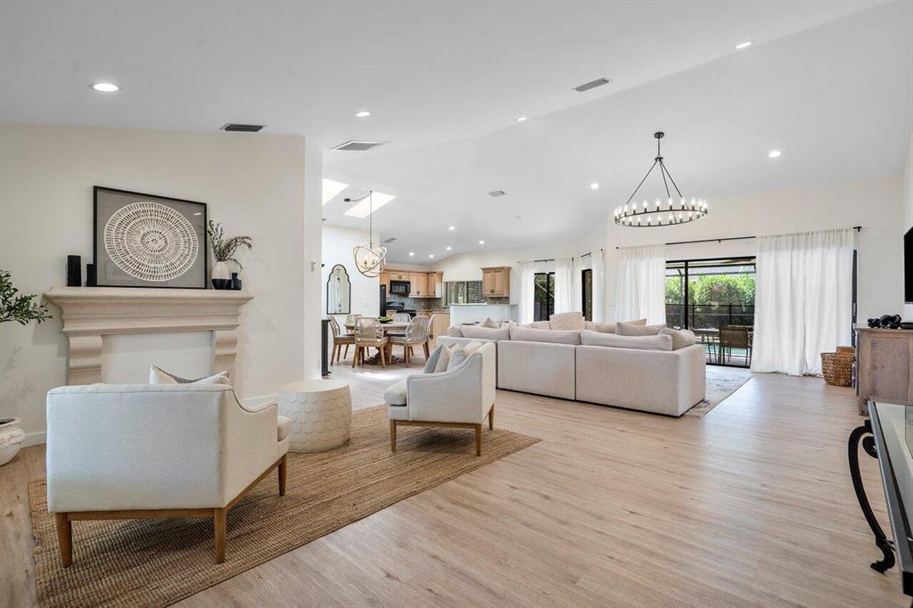 10639 Avenida Santa Ana