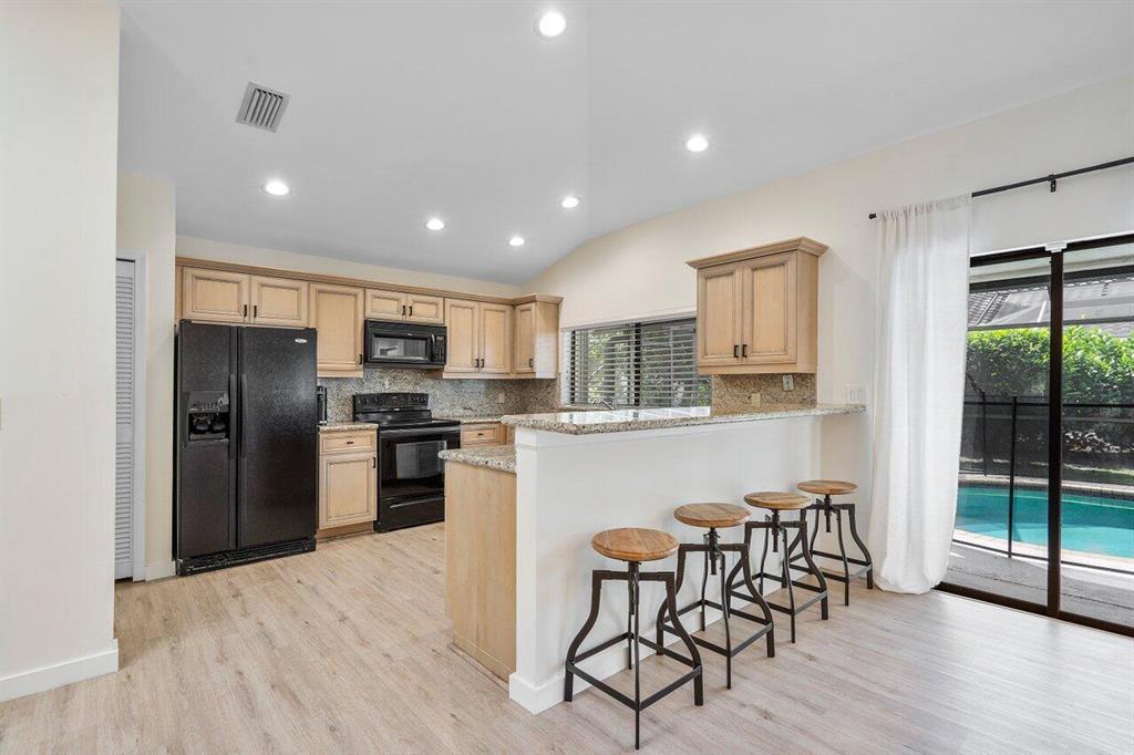 10639 Avenida Santa Ana