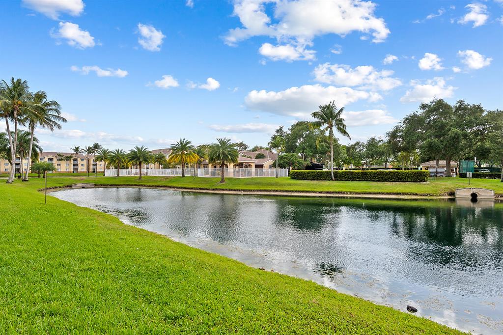 2600 S University Drive Unit: 322