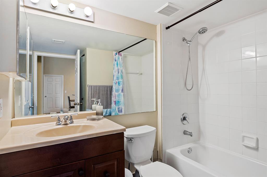 2600 S University Drive Unit: 322
