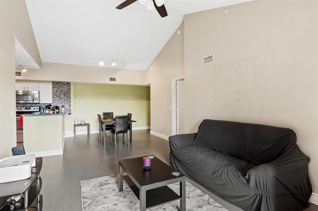 2600 S University Drive Unit: 322