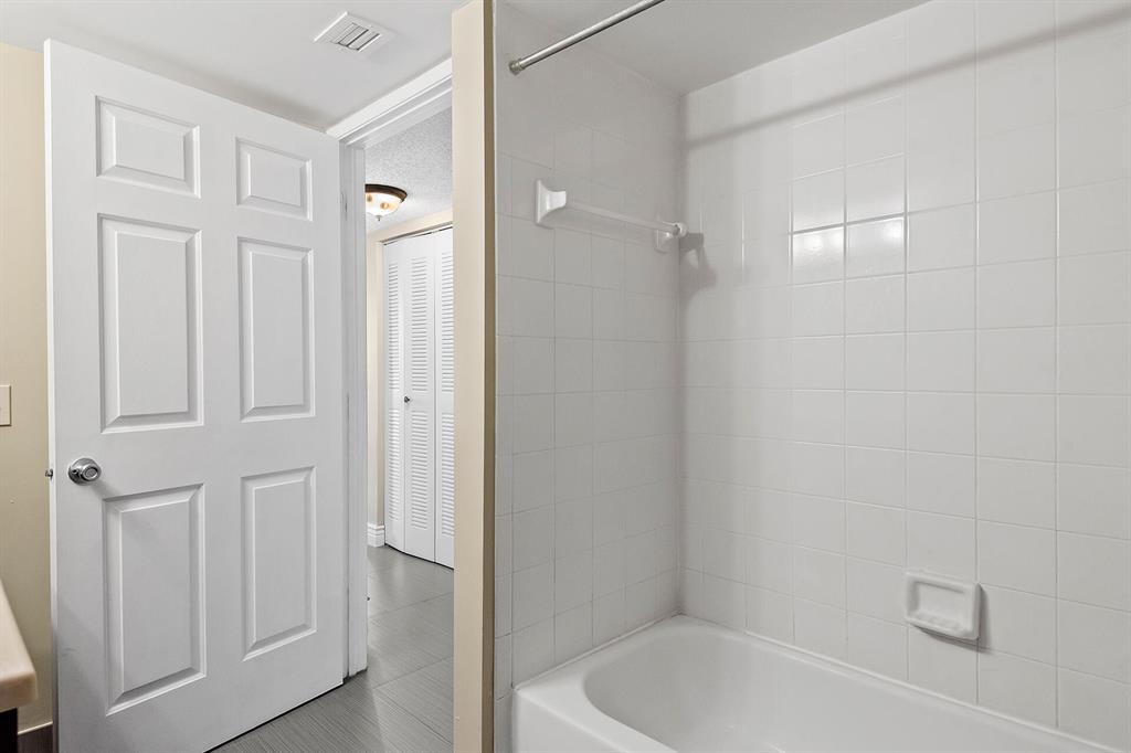 2600 S University Drive Unit: 322