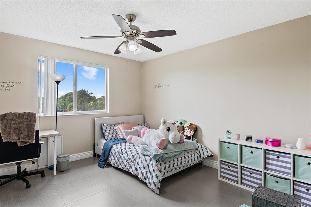 2600 S University Drive Unit: 322