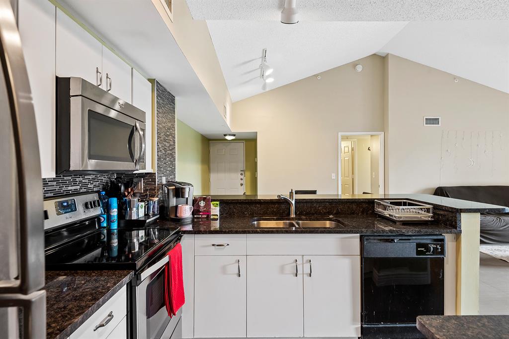 2600 S University Drive Unit: 322