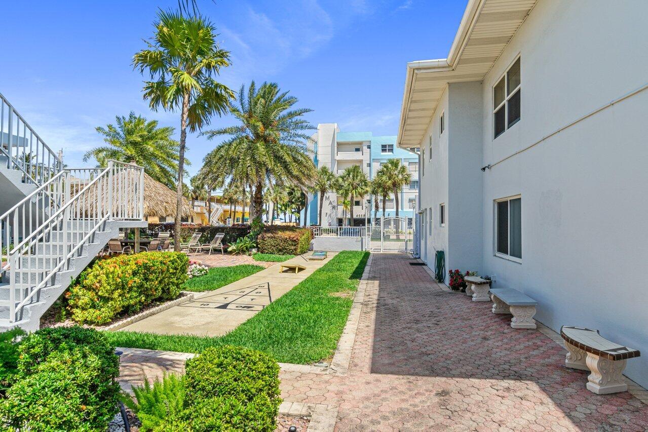 4228 N Ocean Drive Unit: 17