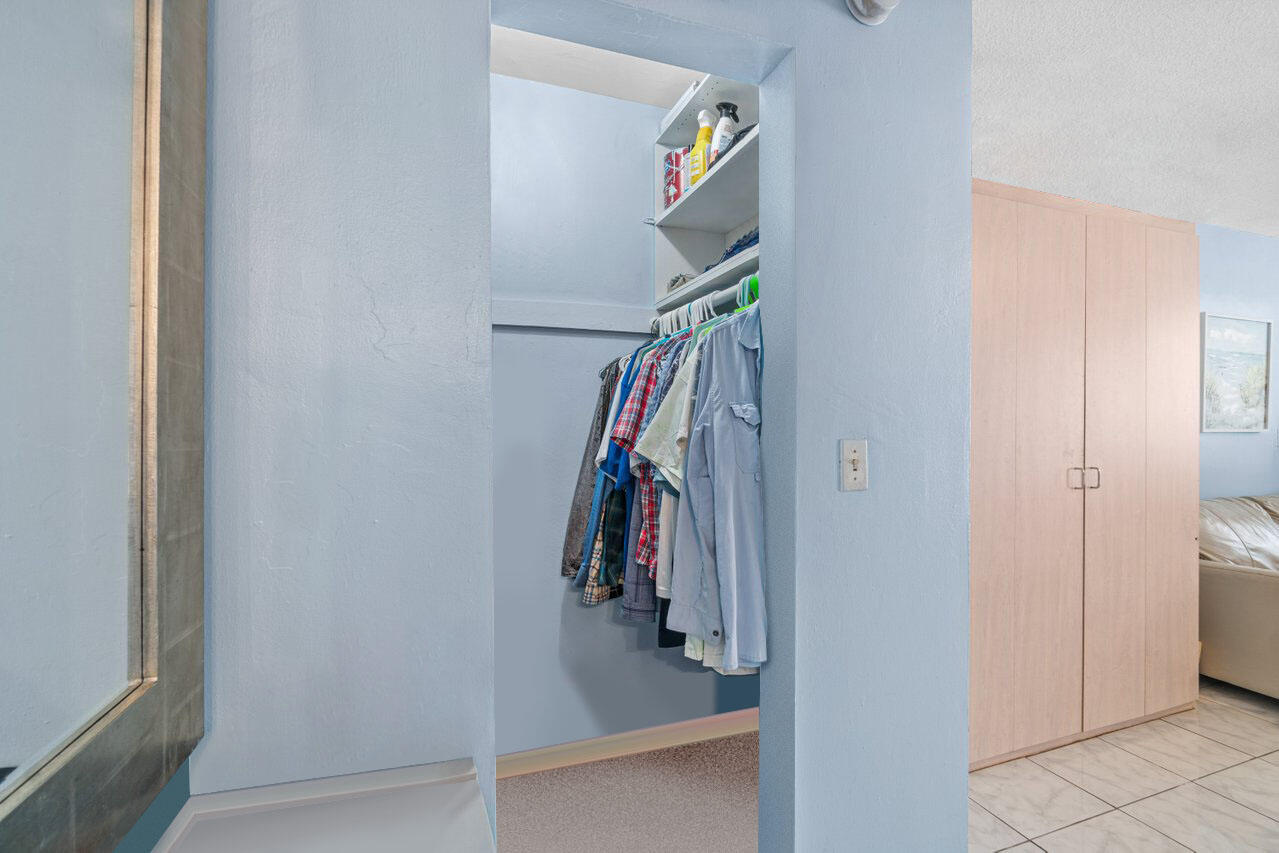 4228 N Ocean Drive Unit: 17