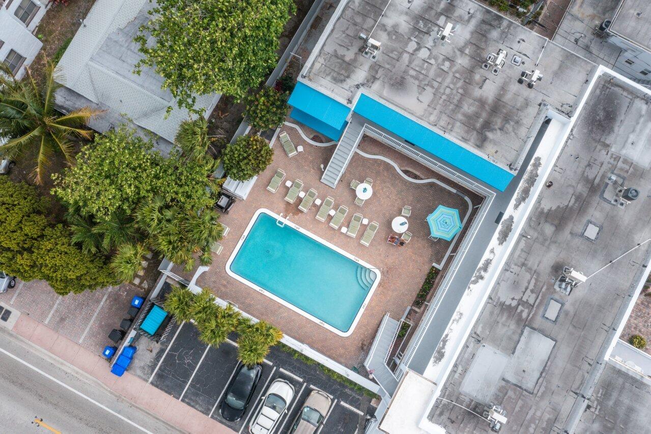 4228 N Ocean Drive Unit: 17