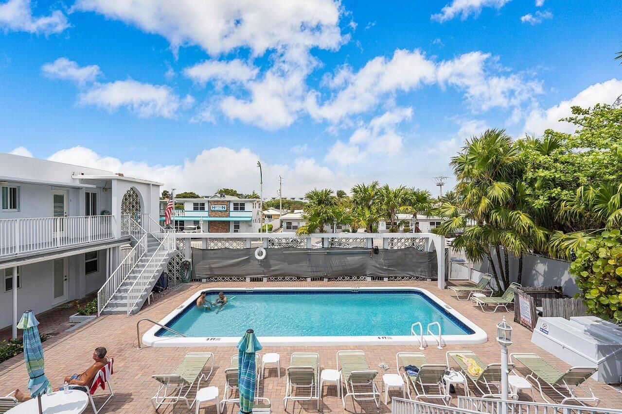 4228 N Ocean Drive Unit: 17