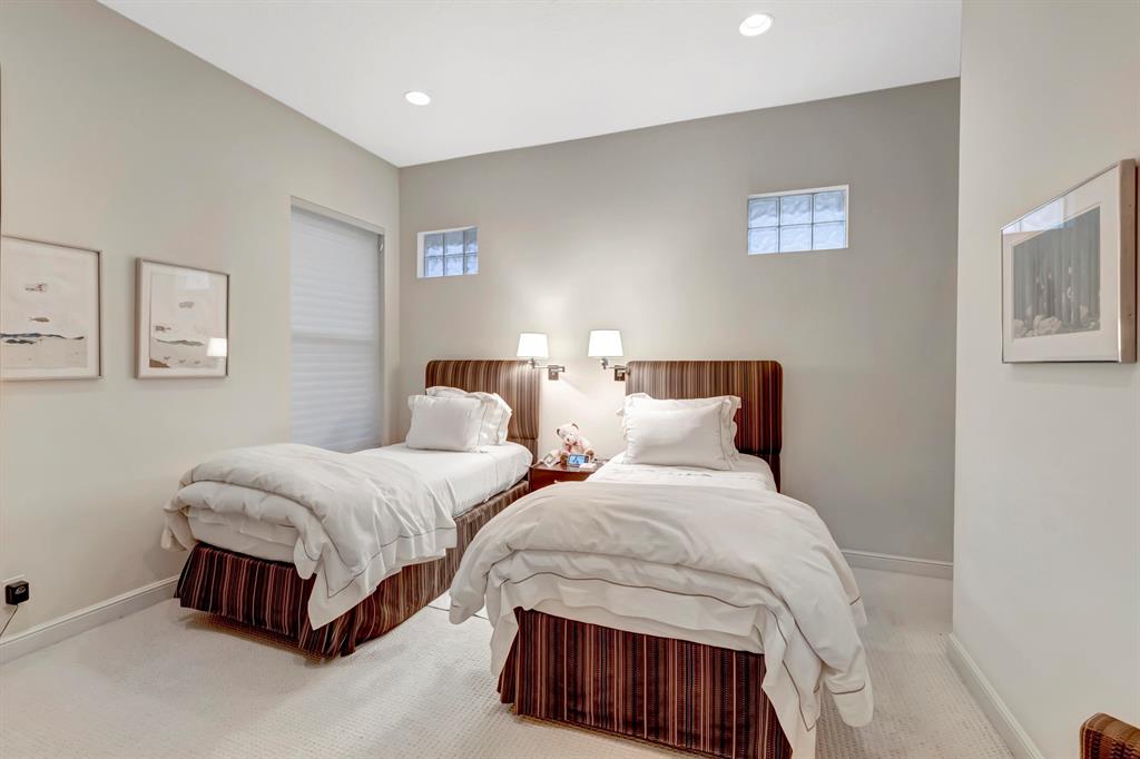 7692 Bella Verde Way